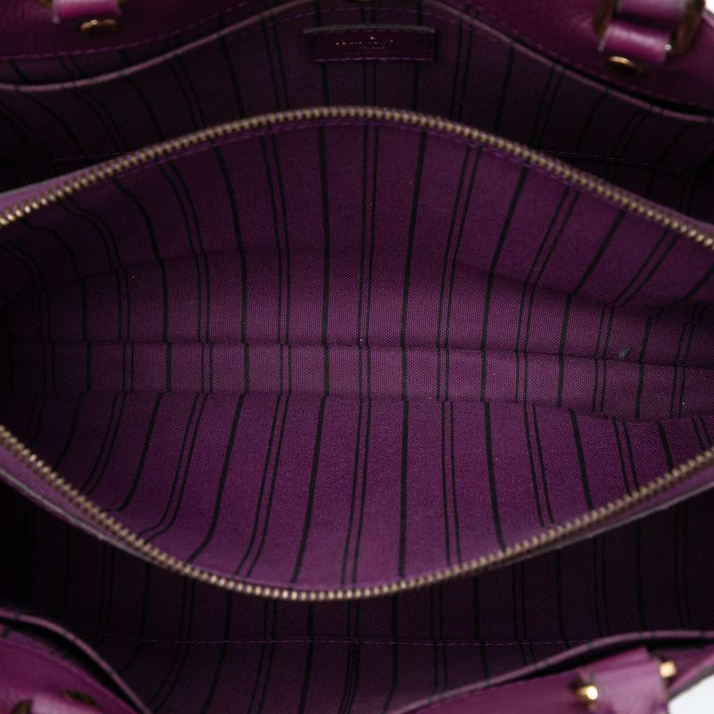 Louis Vuitton Monogram Empreinte Montaigne MM Purple Leather Very good condition - Model View