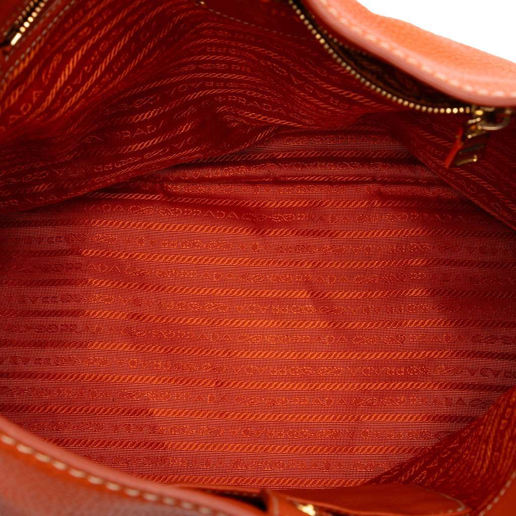 Prada Vitello Daino Hobo Orange Leather Very good condition - Model View
