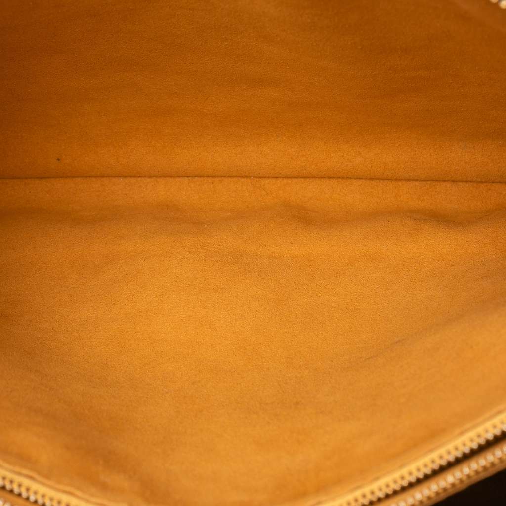 Louis Vuitton Monogram Embossed Puffy Lambskin Coussin MM Black Leather Very good condition - Model View