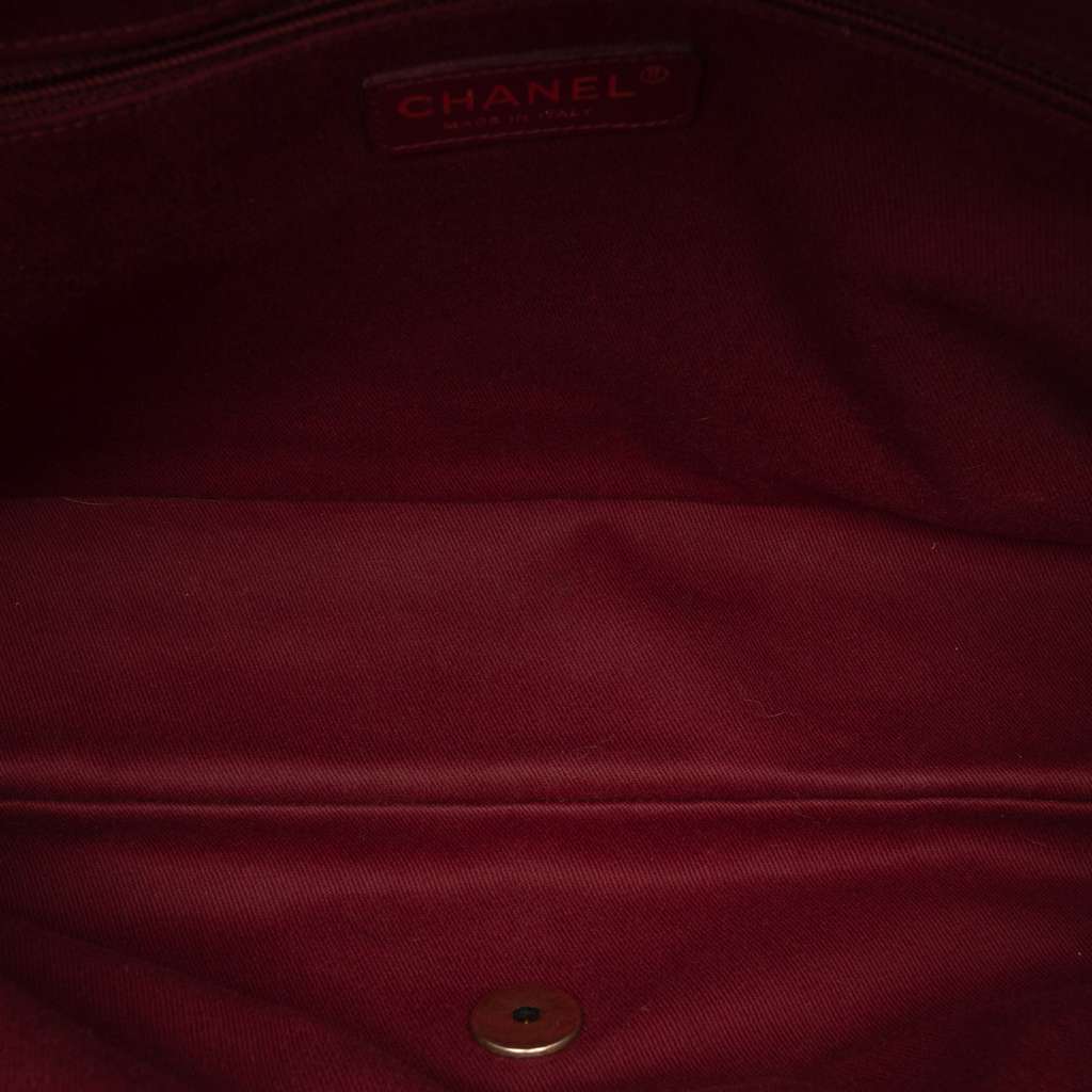 Chanel Large Quilted Glazed Caviar Shiva Flap Red Leather Fair - Model View