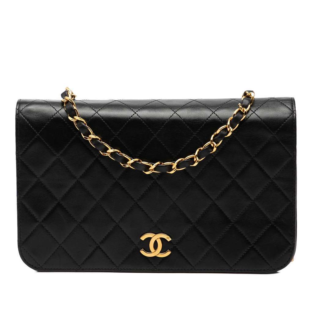 Chanel CC Quilted Lambskin Full Single Flap Black Leather Very good condition - Front View