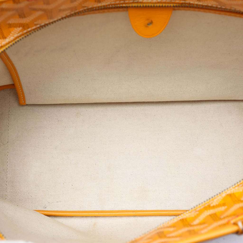 Goyard Goyardine Artois PM Yellow Canvas Very good condition - Model View