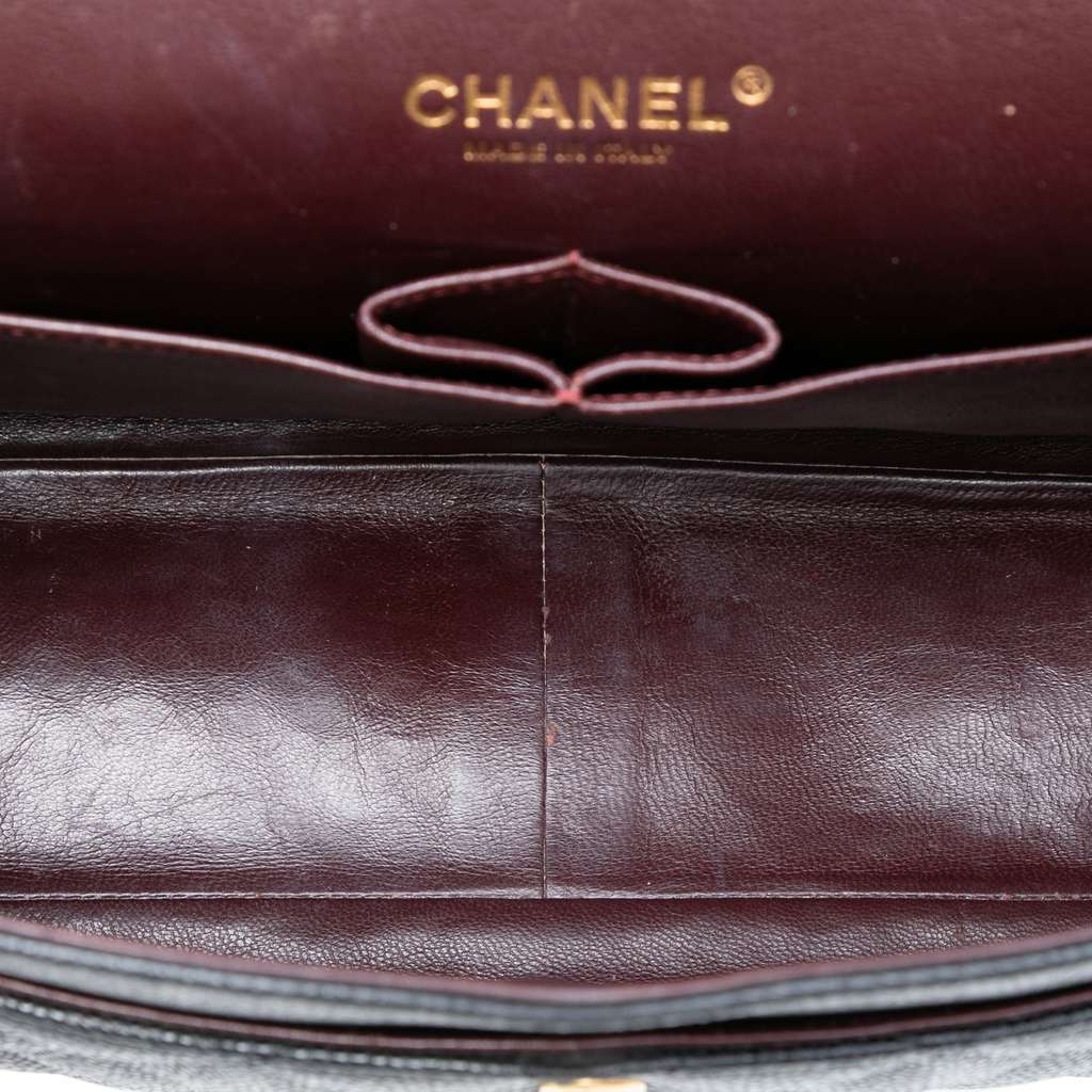 Chanel Jumbo Classic Caviar Double Flap Black Leather Very good condition - Model View