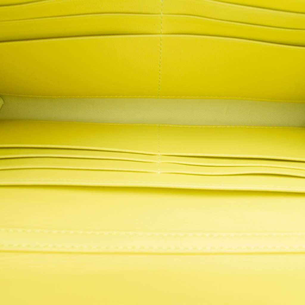 Dior Lambskin Cannage Lady Dior Wallet On Chain Yellow Leather Good condition - Model View