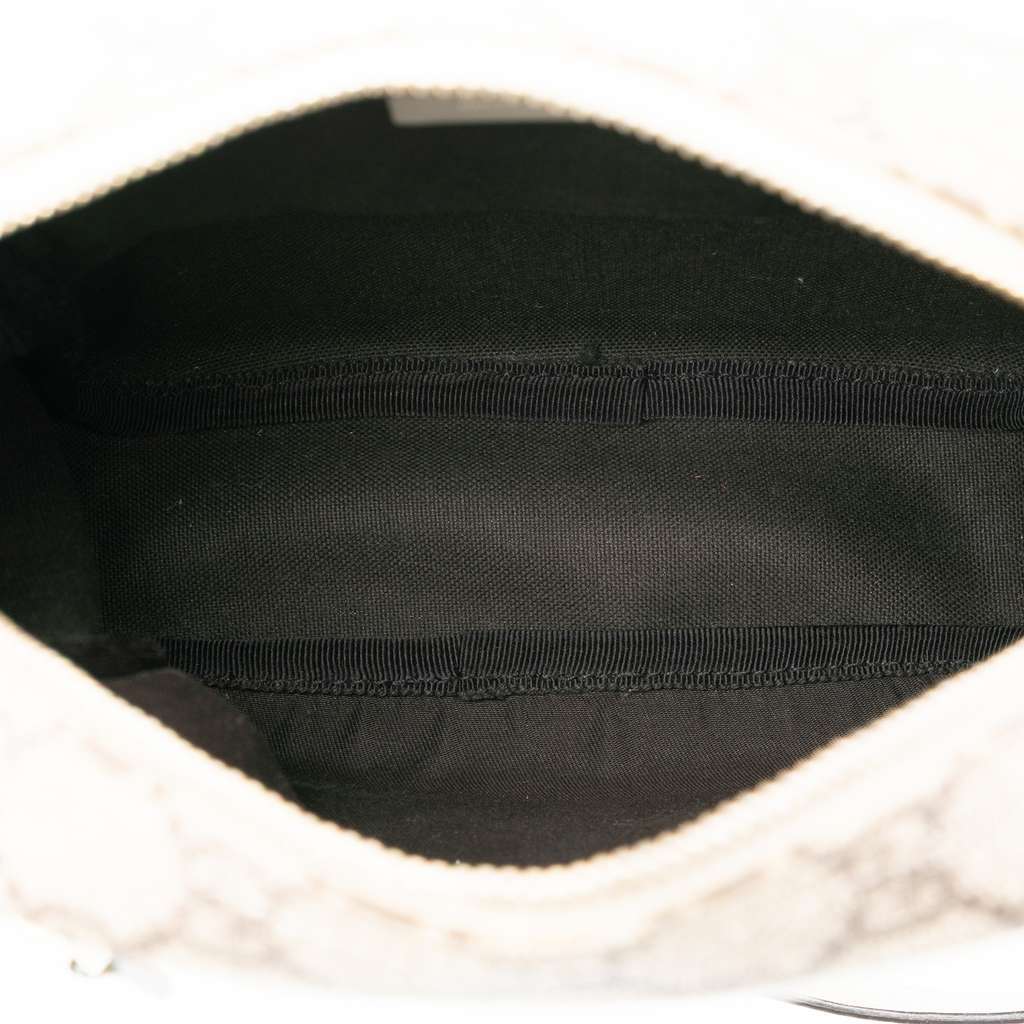 Gucci GG Supreme Crossbody Brown Canvas Good - Model View