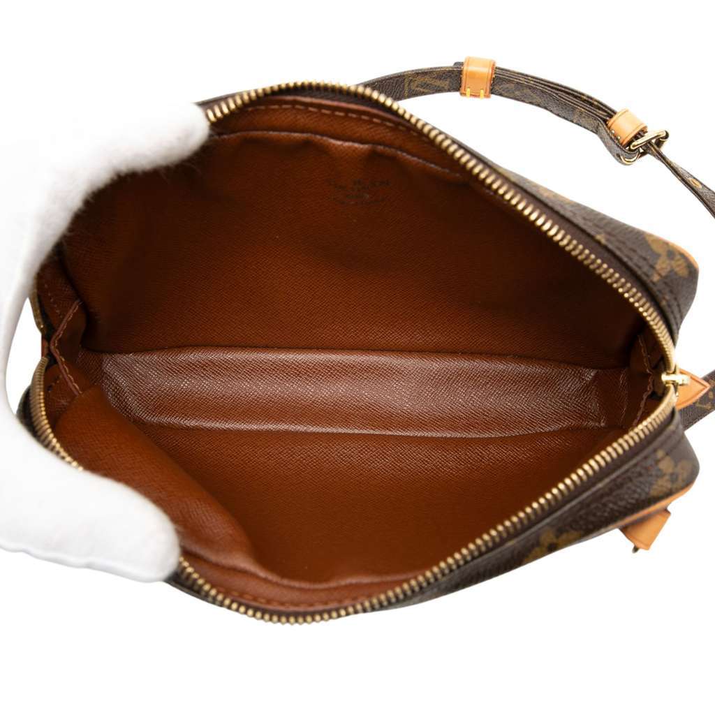 Louis Vuitton Monogram Pochette Marly Bandouliere Brown Good - Model View