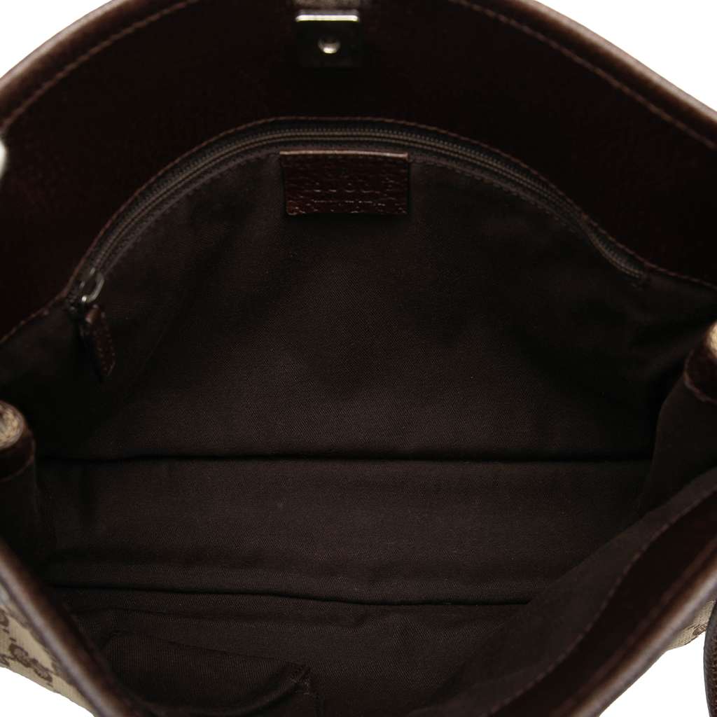 Gucci GG Canvas Eclipse Crossbody Brown Canvas Very good - Model View