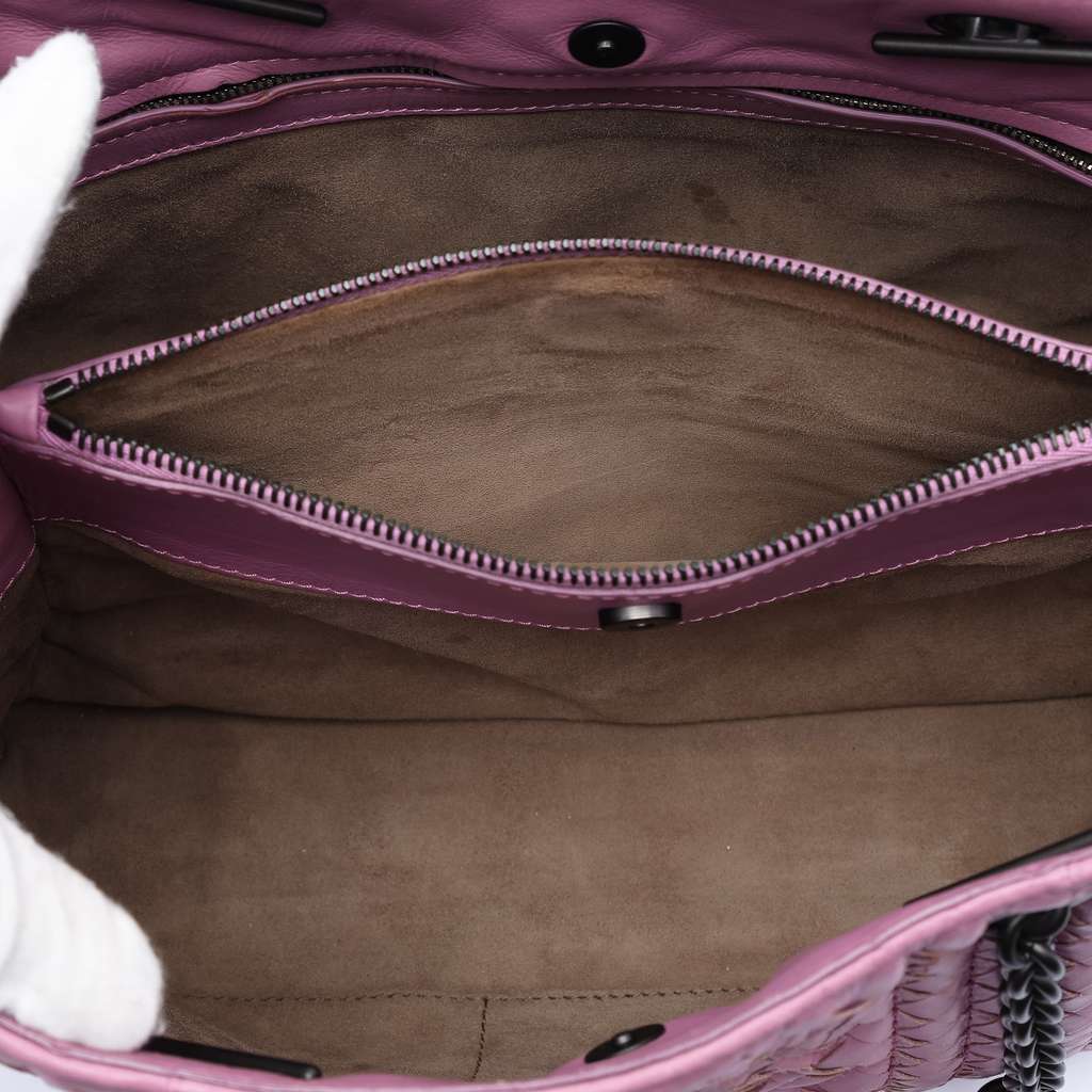 Bottega Veneta Medium Nappa Intrecciato Boutis Double Chain Tote Pink Leather Very good - Model View