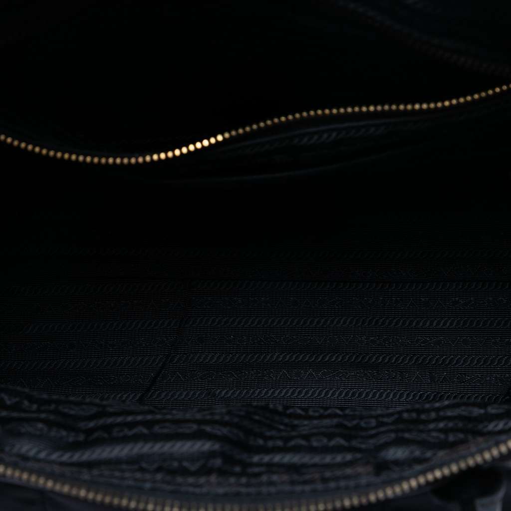Prada Saffiano Trimmed Tessuto Satchel Blue Good condition - Model View
