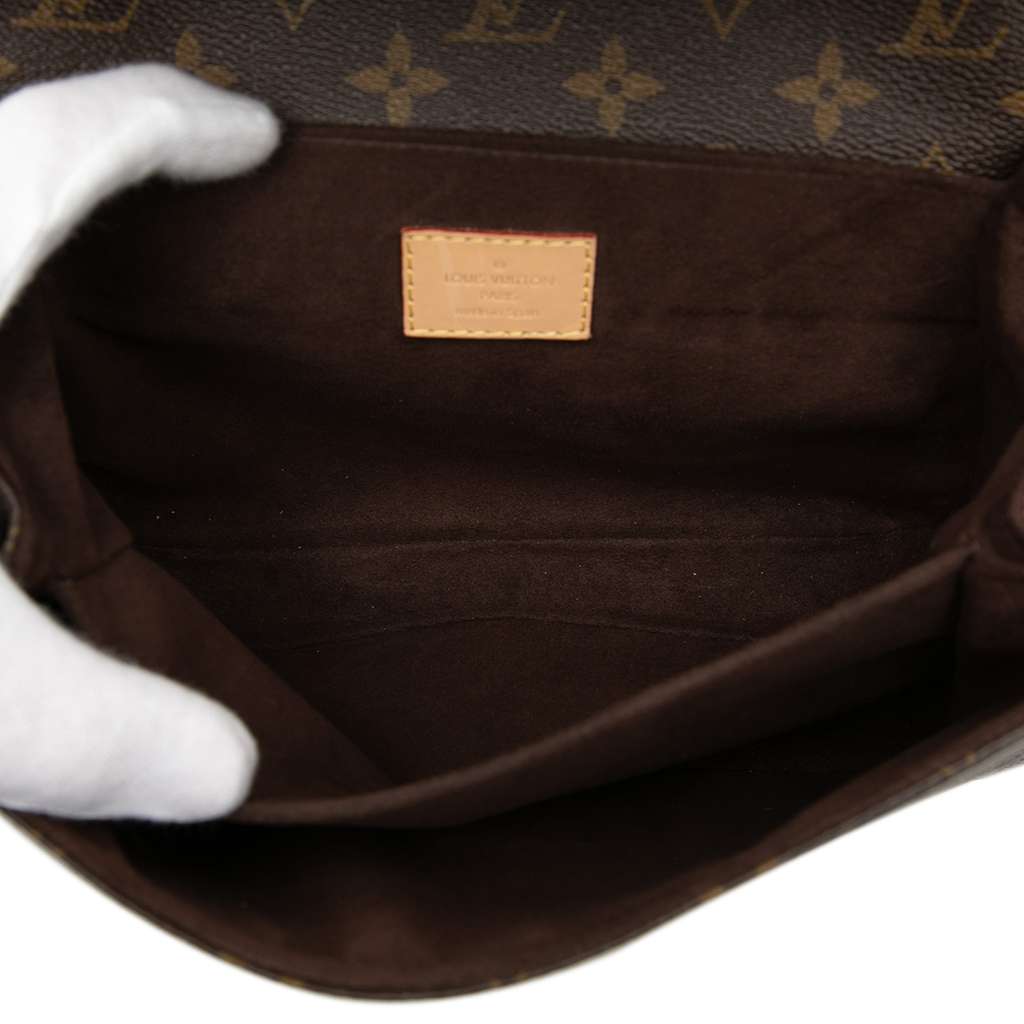 Louis Vuitton Monogram Pochette Metis Brown Very good - Model View