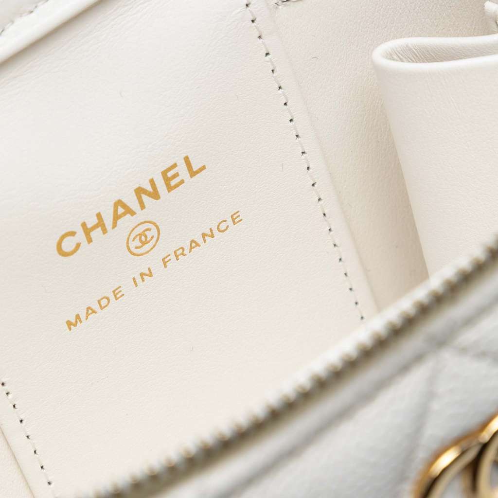 Chanel Mini Caviar Coco Casino Vanity Case White Leather Very good condition - Box View
