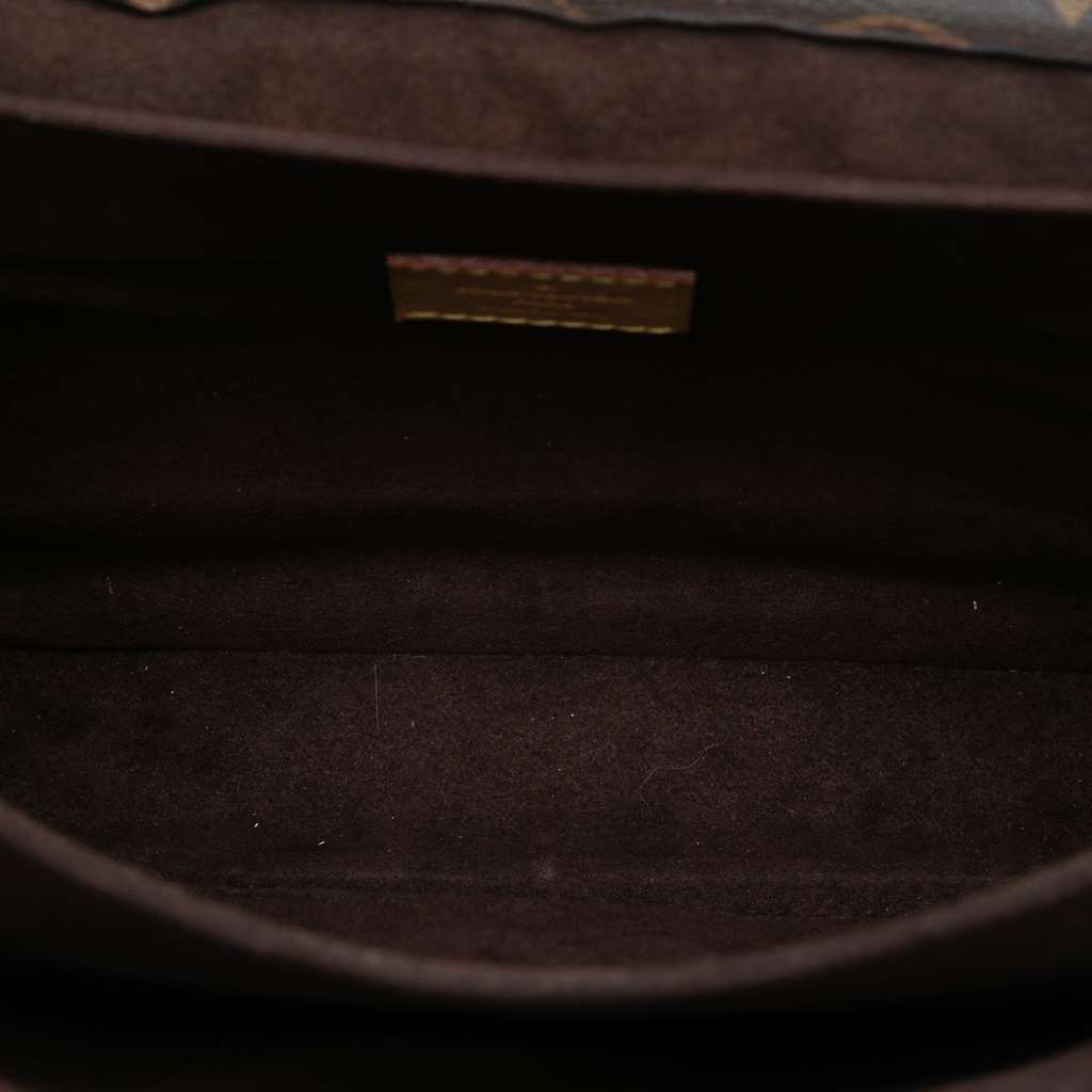 Louis Vuitton Monogram Pochette Metis Brown Very good - Model View