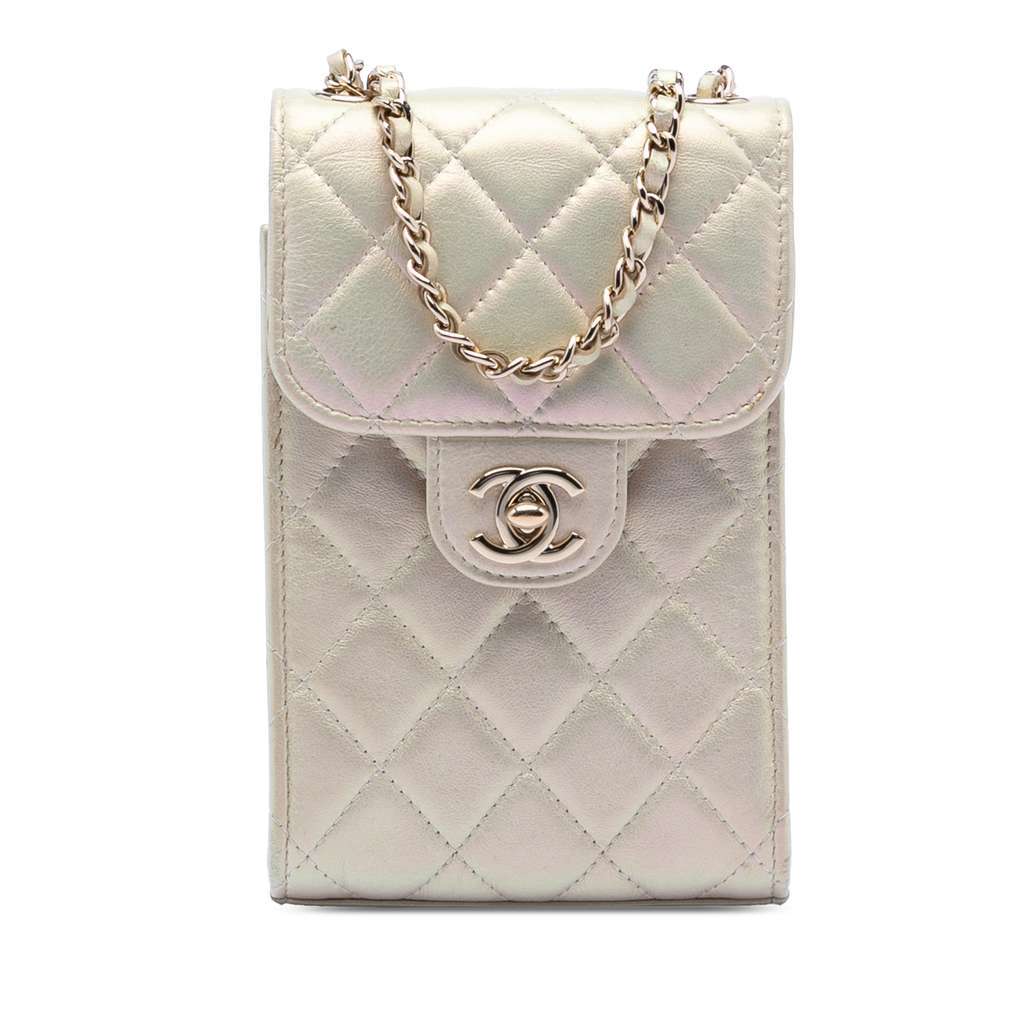 Chanel CC Quilted Iridescent Lambskin Phone Holder with Chain White Leather Very good condition - Front View