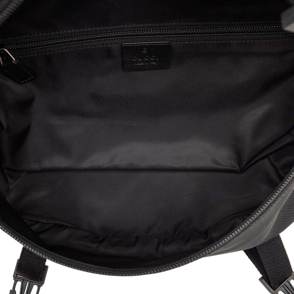 Gucci Canvas Techno Web Belt Bag Black Canvas Very good - Model View