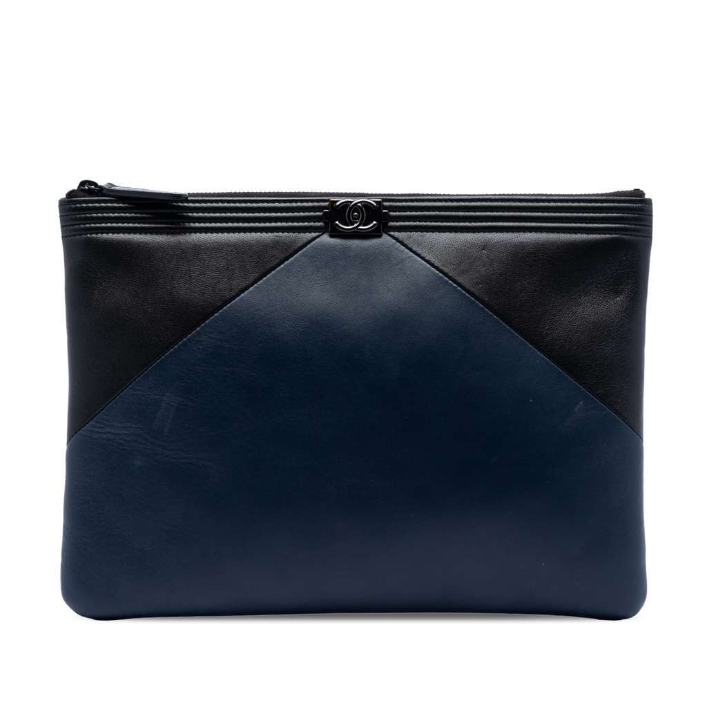 Chanel Medium Bicolor Lambskin Boy O Case Clutch Blue Leather Very good - Front View