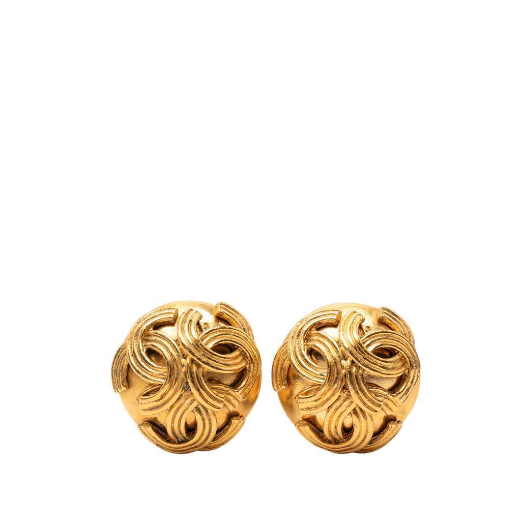 Chanel Triple CC Gold Plated Clip On Closure Gold Metal Very good - Front View
