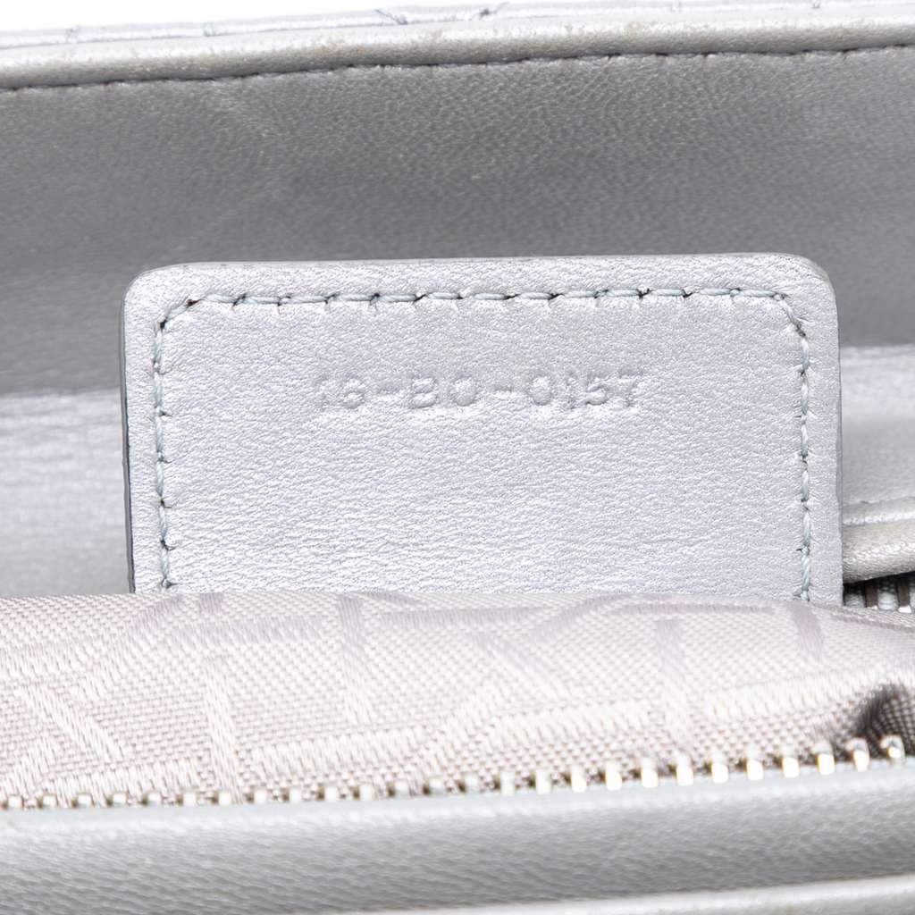 Dior Medium Pearlescent Lambskin Cannage Lady Dior Grey Leather Very good condition - Box View