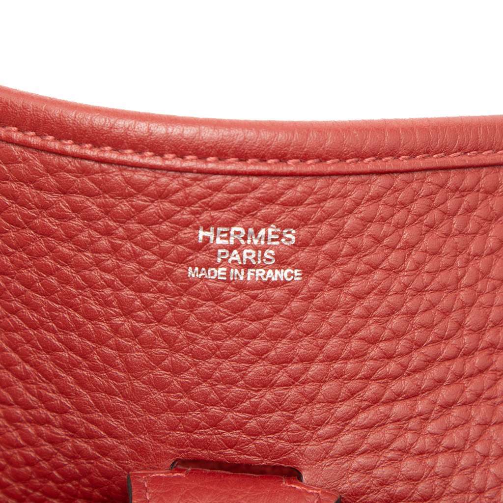 Hermès Clemence Evelyne III 29 Red Leather Very good condition - Box View