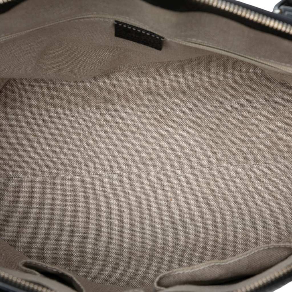 Gucci Medium Leather GG Charm Dome Satchel Black Leather Very good condition - Model View