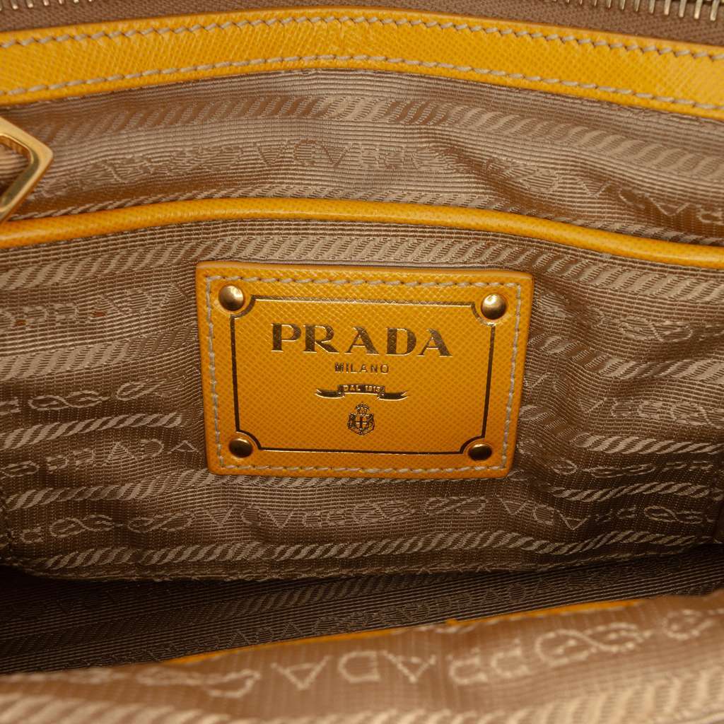 Prada Saffiano Trimmed Canvas Canapa Logo Satchel Brown Canvas Very good condition - Box View
