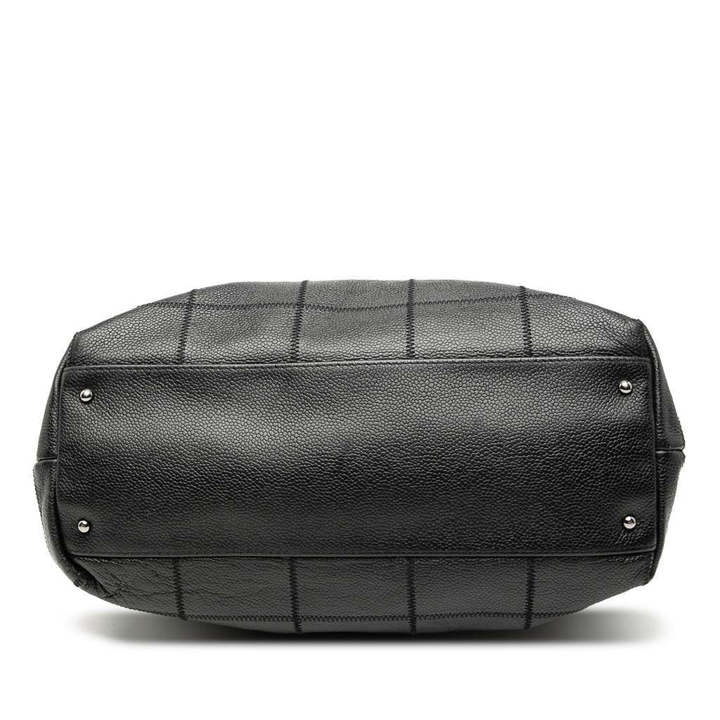Chanel Choco Bar Caviar Tote Black Leather Very good condition - Inside View