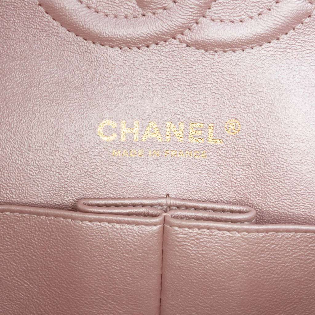 Chanel Medium Classic Iridescent Lambskin Double Flap Pink Leather Very good condition - Box View