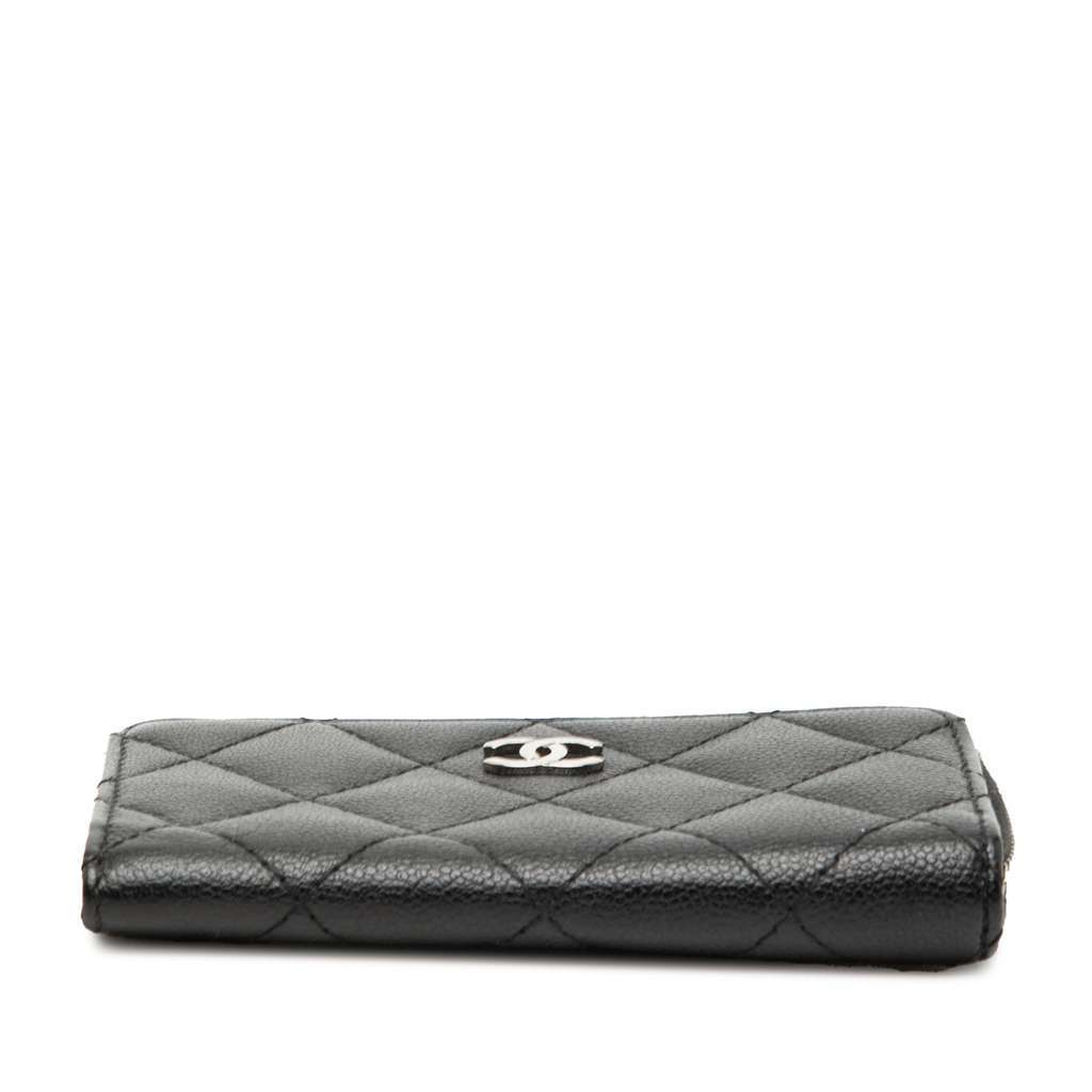 Chanel Quilted Caviar Zipped Key Holder Coin Case Black Leather Very good condition - Inside View