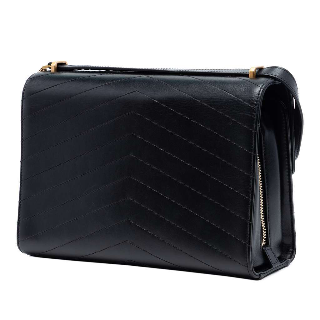 Chanel CC Chevron Calfskin Medal Flap Black Leather Very good condition - Back View