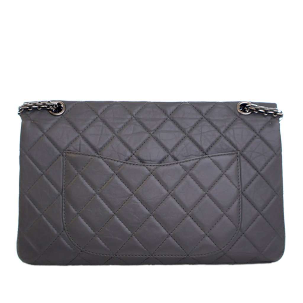 Chanel Quilted Aged Calfskin Reissue 2.55 Double Flap 227 Grey Leather Very good condition - Model View