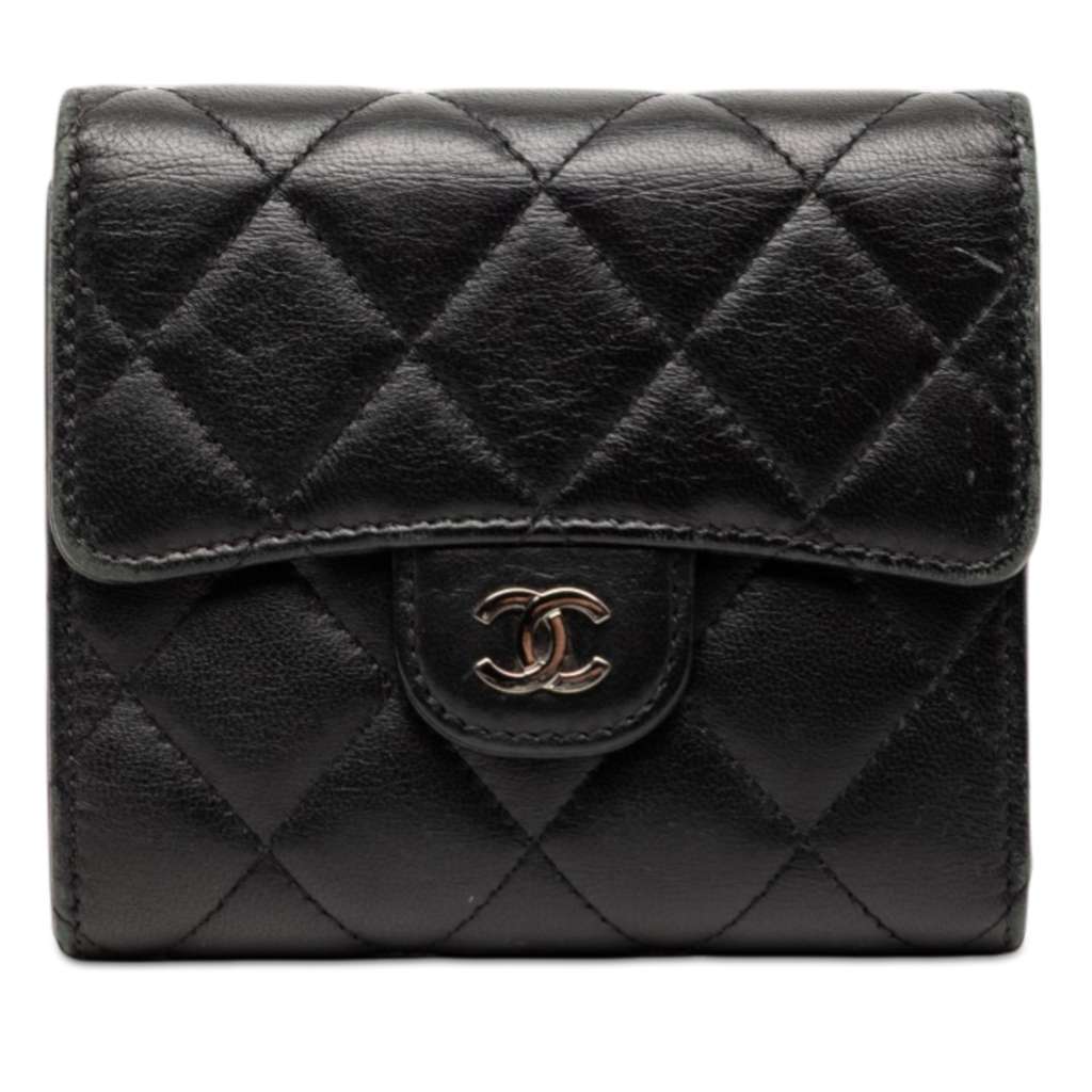 Chanel CC Quilted Classic Lambskin Flap Wallet Black Leather Good condition - Front View