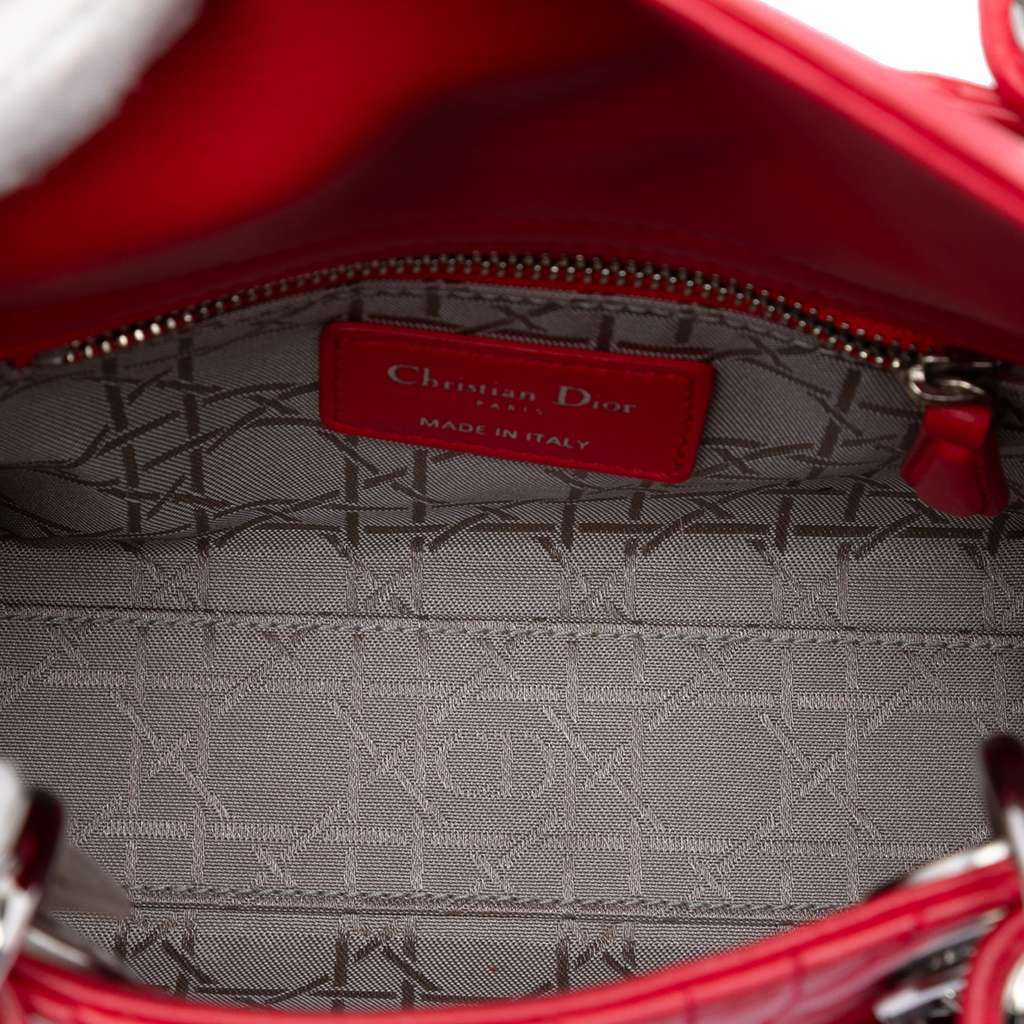 Dior Mini Lambskin Cannage Lady Dior Red Leather Very good condition - Model View