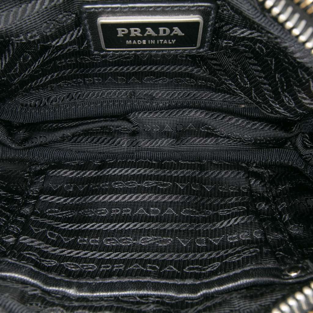 Prada Tessuto Fiocco Bow Crossbody Black Very good condition - Model View
