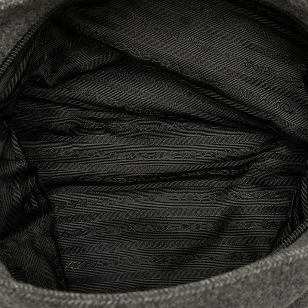 Prada Wool Crossbody Grey Wool Very good condition - Model View
