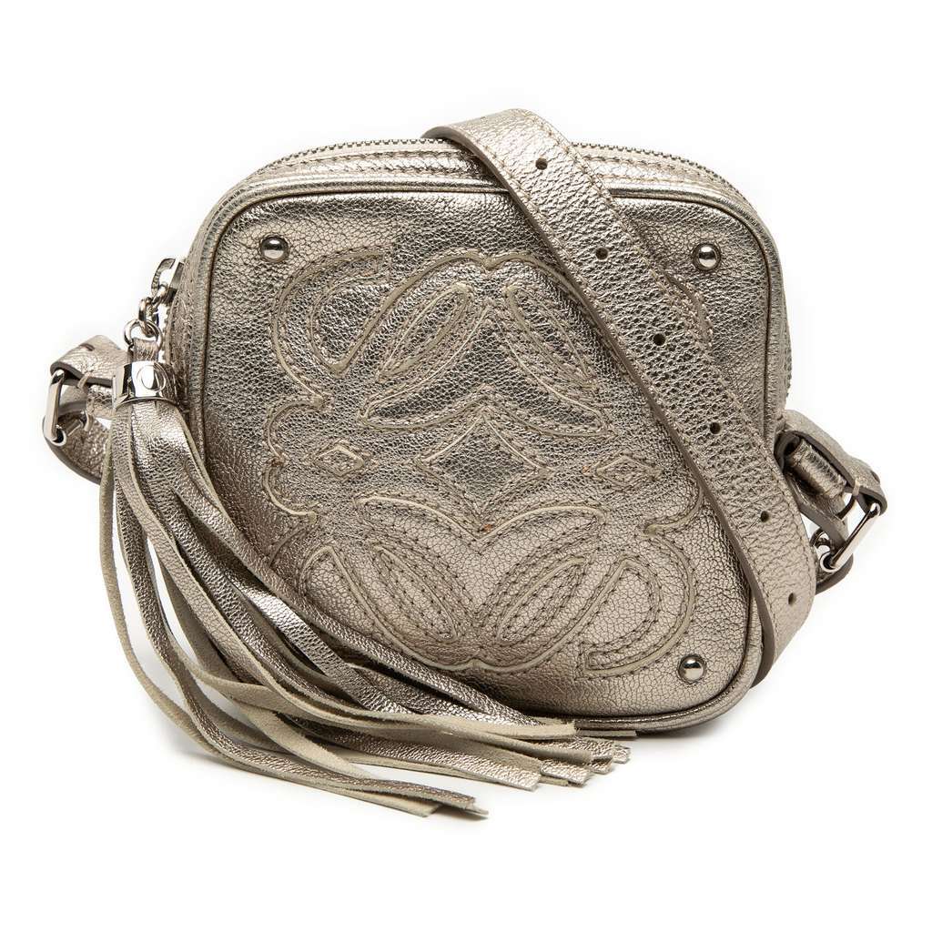 Loewe Mini Metallic Goatskin Anagram Tassel Crossbody Silver Leather Very good condition - Front View