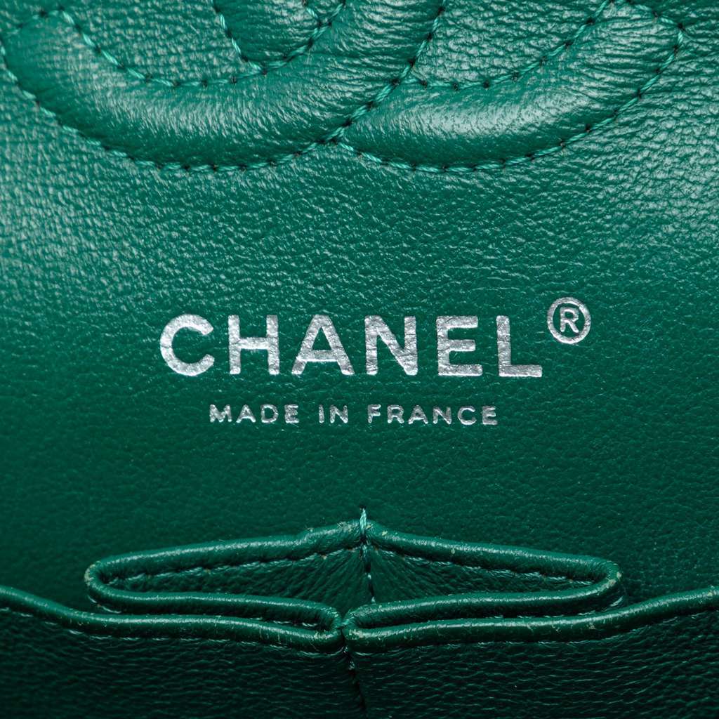 Chanel Small Classic Lambskin Double Flap Green Leather Very good condition - Box View