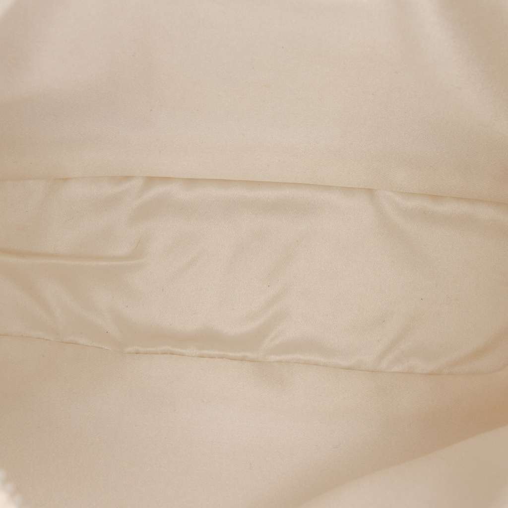 Prada Mini Satin Crystal Re-Edition 2000 Shoulder Bag White Satin Very good condition - Model View