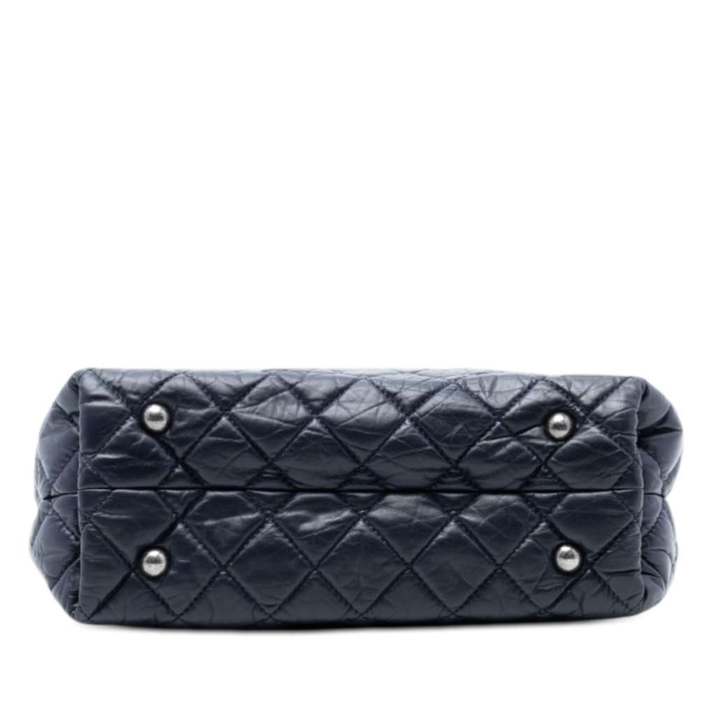 Chanel Quilted Aged Calfskin Reissue 2.55 Tote Blue Leather Very good condition - Inside View