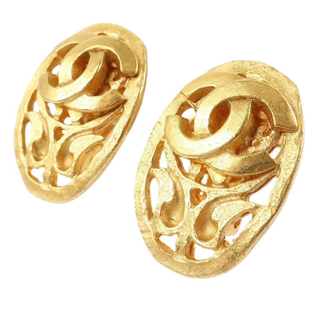 Chanel CC Gold Plated Oval Clip On Earrings Gold Metal Very good - Back View
