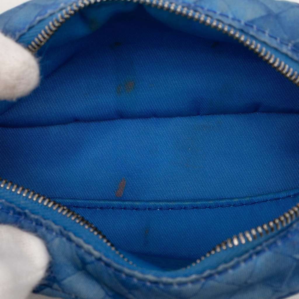 Bottega Veneta Nylon Intrecciolusion Pouch Blue Very good condition - Model View