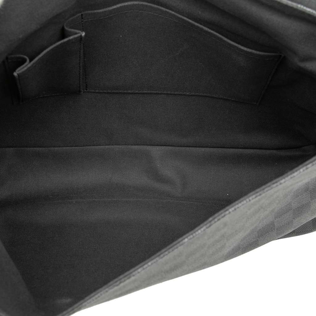 Louis Vuitton Damier Graphite Daniel MM Black Very good condition - Model View