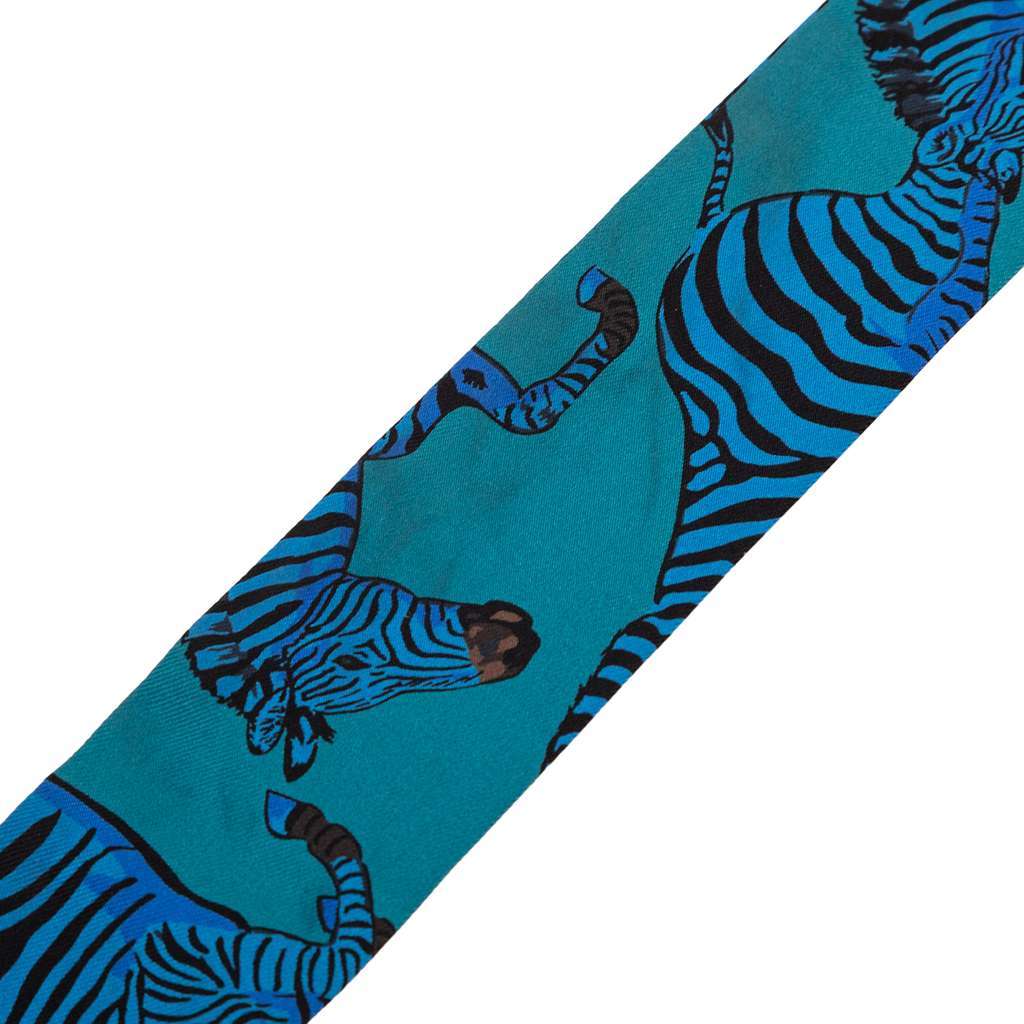 Hermès Les Zebres Silk Twilly Scarf Blue Silk Very good condition - Box View