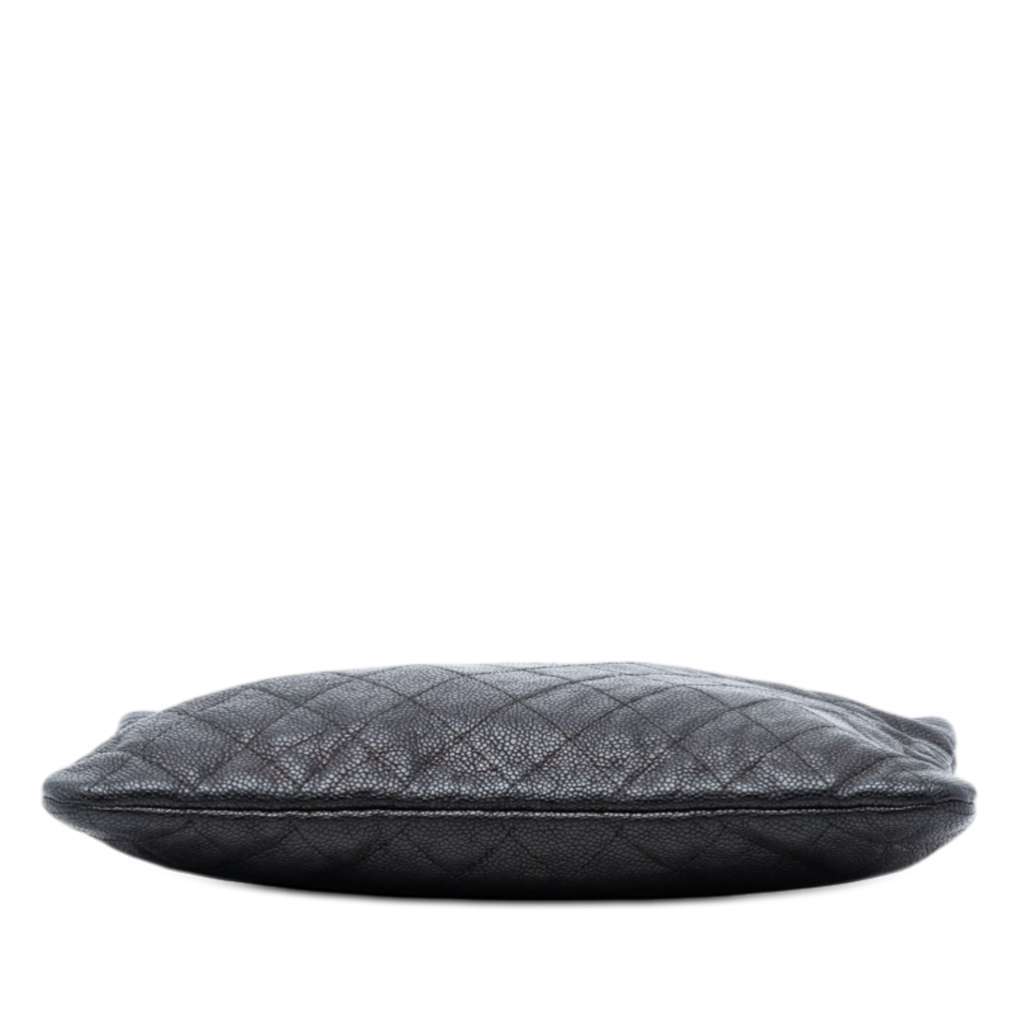 Chanel Medium Quilted Caviar Boy O Case Clutch Black Leather Very good condition - Inside View