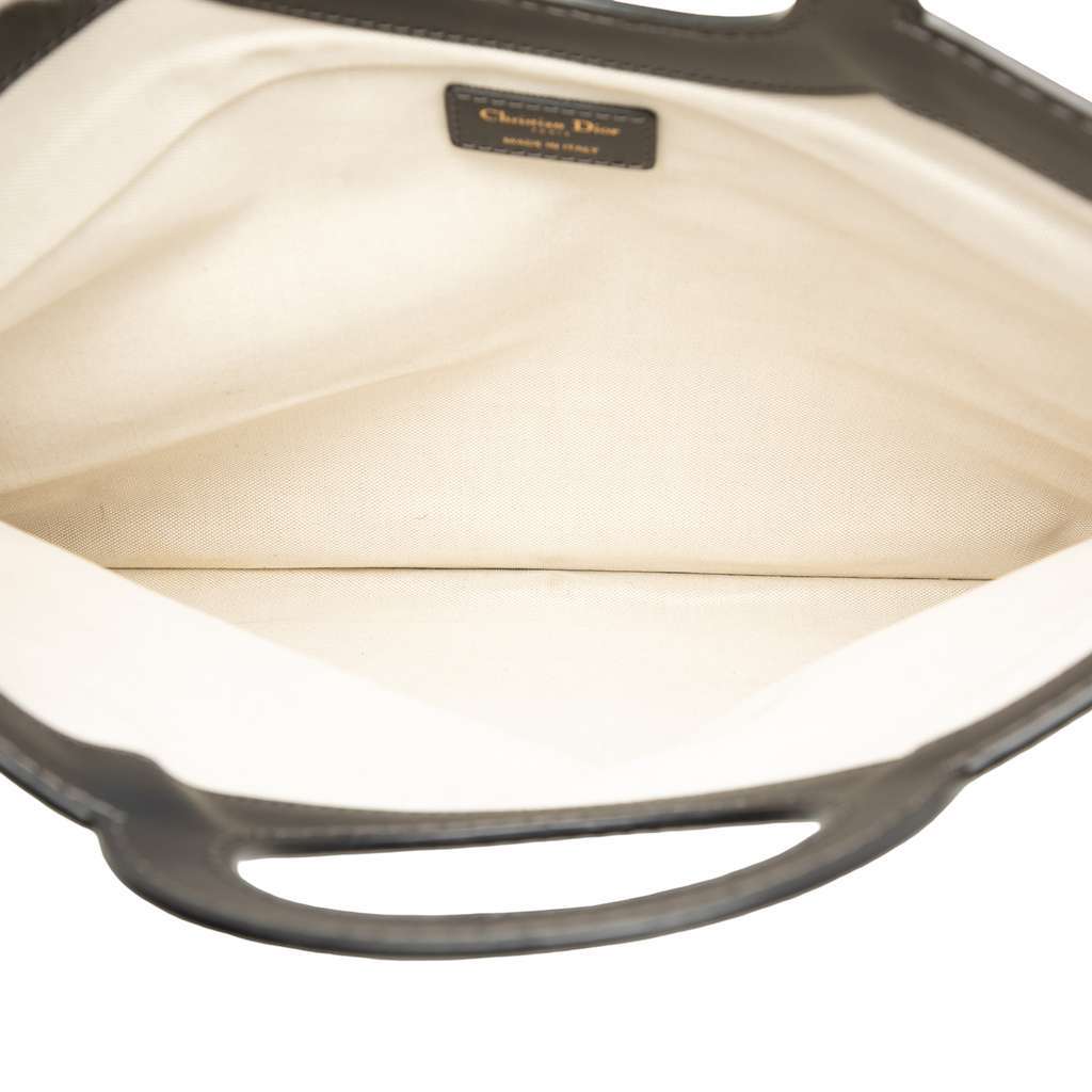 Dior Oblique Canvas Fold Over Clutch Blue Canvas Very good condition - Model View