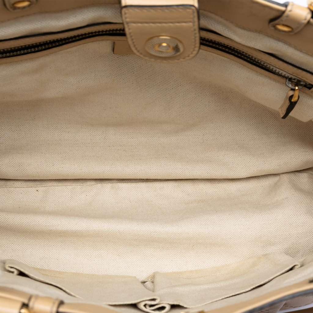 Gucci Guccissima Scarlett Tote Beige Leather Very good condition - Model View