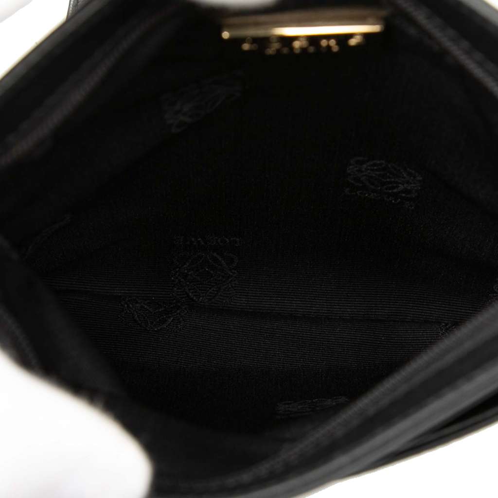 Loewe Nappa Anagram Crossbody Black Leather Very good condition - Model View