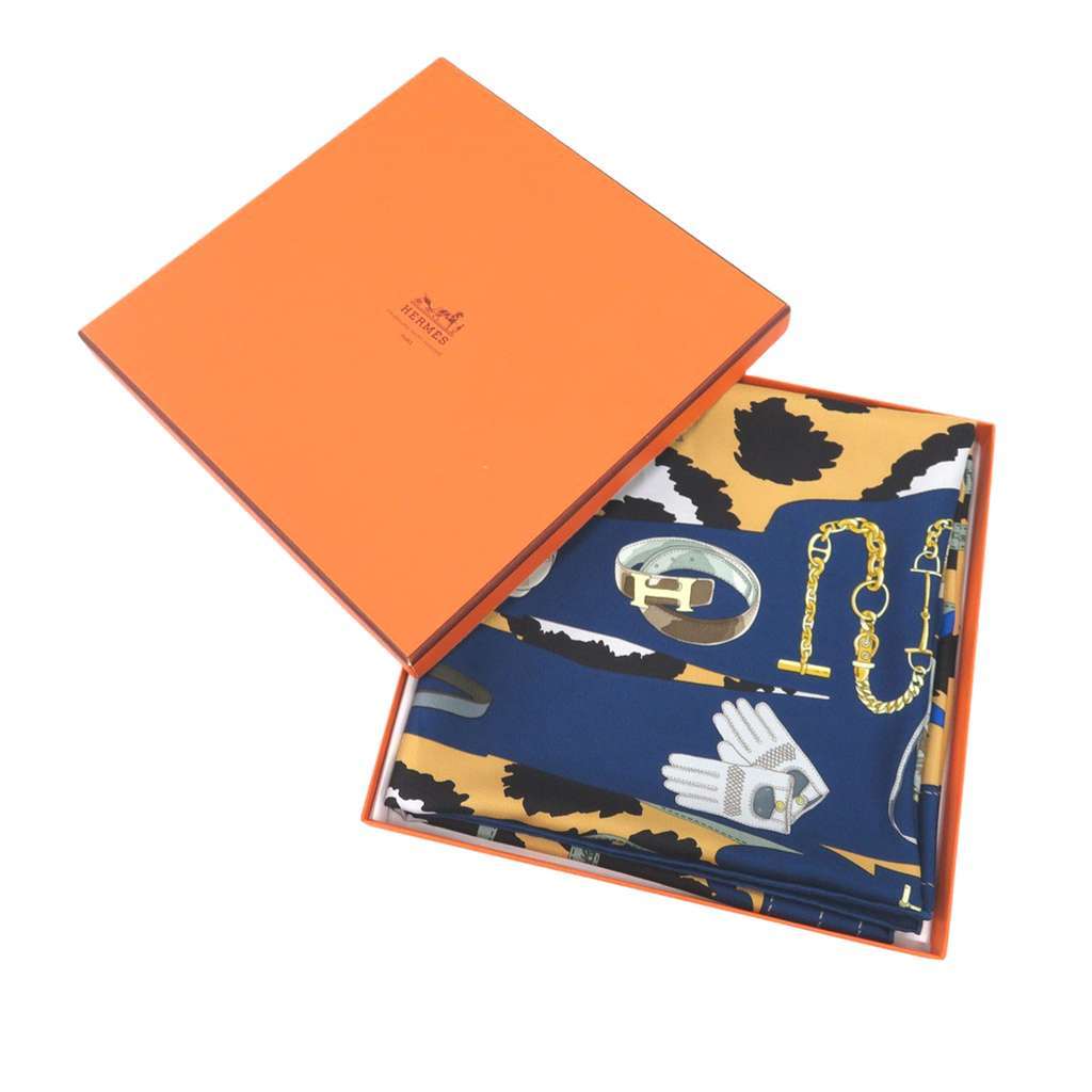 Hermès Monsieur et Madame Silk Scarf 90 Yellow Silk Very good condition - Box View