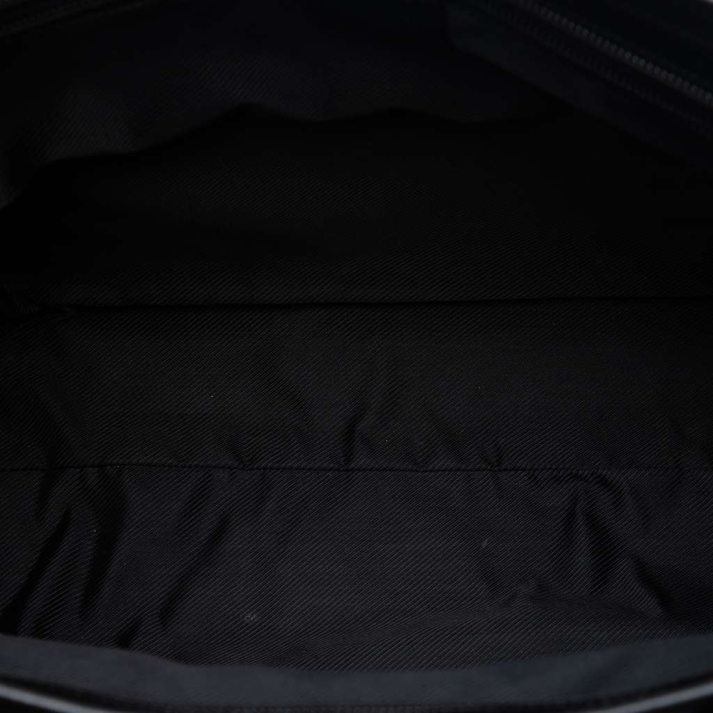 Gucci GG Canvas Tote Black Canvas Very good condition - Model View