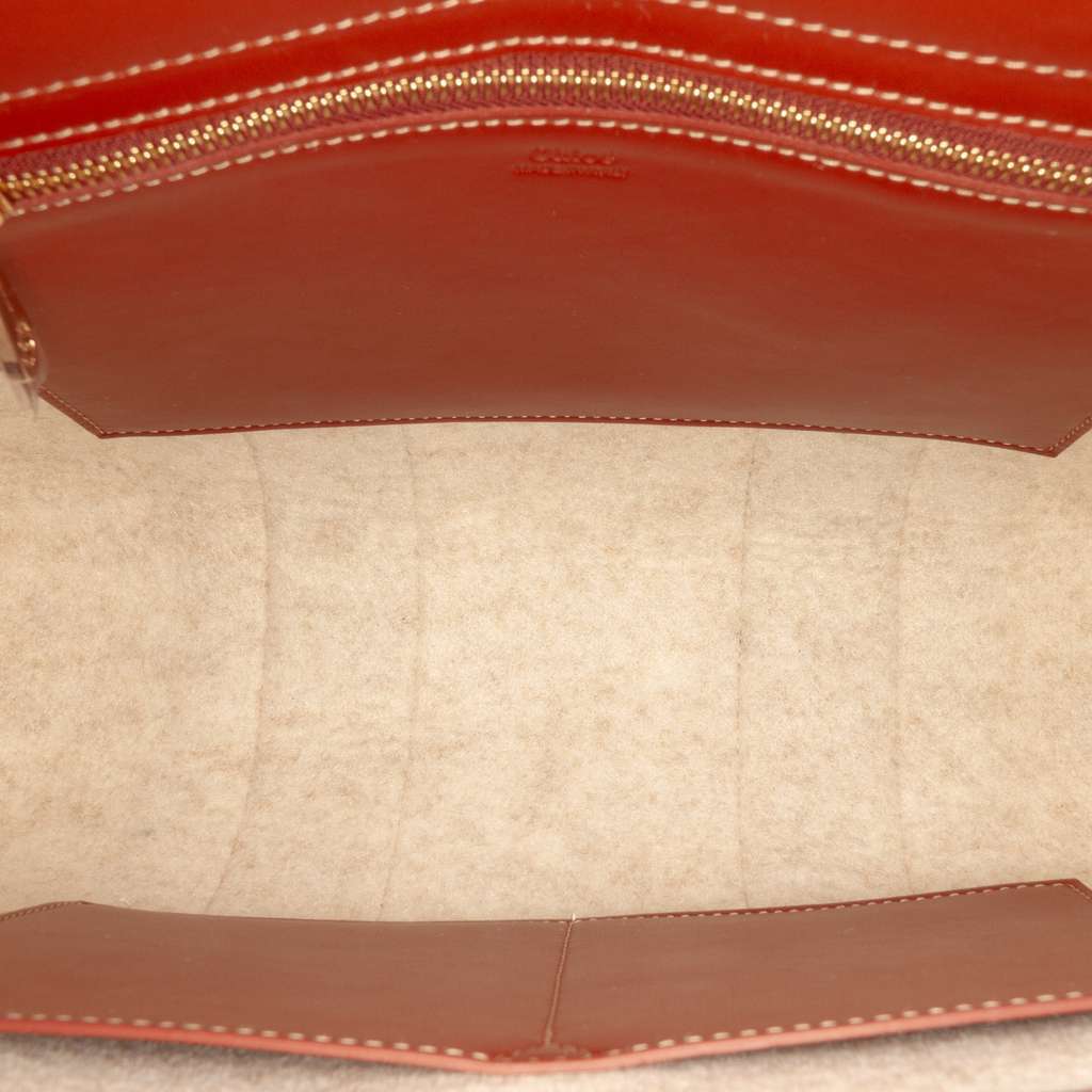 Chloé Medium Felt Woody Tote Brown Wool Never worn - Model View