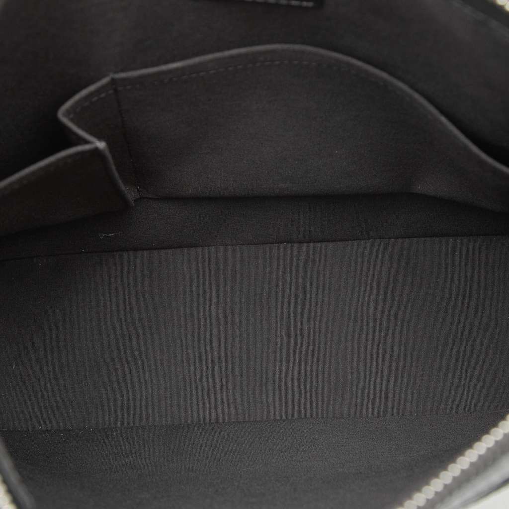 Louis Vuitton Monogram Mat Sutter Grey Leather Very good condition - Model View