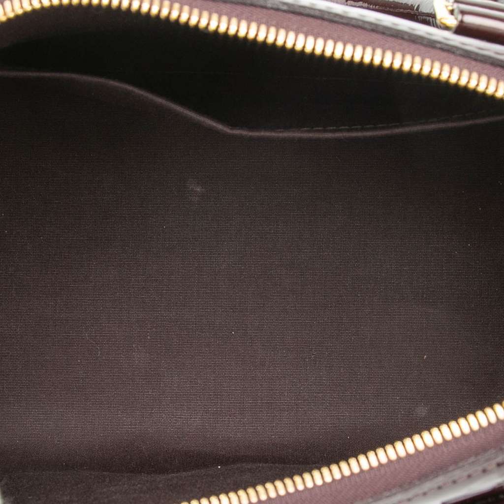 Louis Vuitton Monogram Vernis Montana Purple Leather Very good condition - Model View